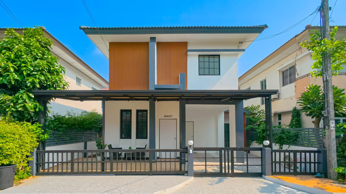  ขาย บ้านเดี่ยว 2 ชั้น สไตล์โมเดิร์น หมู่บ้านพร้อมพัฒน์กรีนโนวา หทัยราษฎร์39 4 ห้องนอน 2 ห้องน้ำ พื้นที่ 35 ตร.วา รีโนเวททั้งหลัง