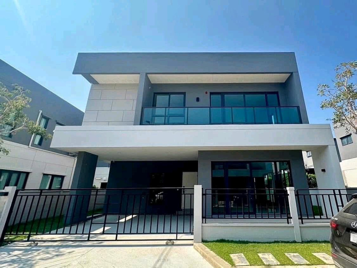 Single House for rent 4 bedrooms 4 bathrooms Brand new Centro Bangna Near Mega Bangna Single House for rent 4 bedrooms 4 bathrooms Brand new Centro Bangna Near Mega Bangna