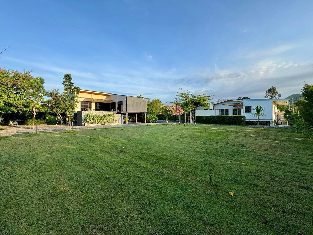 Land with 2 Pool Villas for Sale in Cha-om near Khao Yai 1 Rai 3 Ngan 83 sq.w 4 Bedrooms 6 Bathrooms Mountain View Suitable for Residence or Rental
