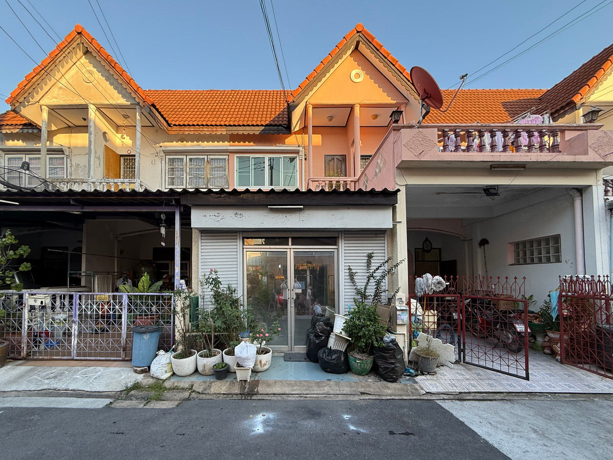 เช่าด่วน ทาวน์โฮม 2 ชั้น ใกล้สนามบินดอนเมือง 3 นอน 2 น้ำ แอร์ 3 ตัว เคลีร์บ้านพร้อมย้ายเข้าอยู่ เช่าด่วน ทาวน์โฮม 2 ชั้น ใกล้สนามบินดอนเมือง 3 นอน 2 น้ำ แอร์ 3 ตัว เคลีร์บ้านพร้อมย้ายเข้าอยู่