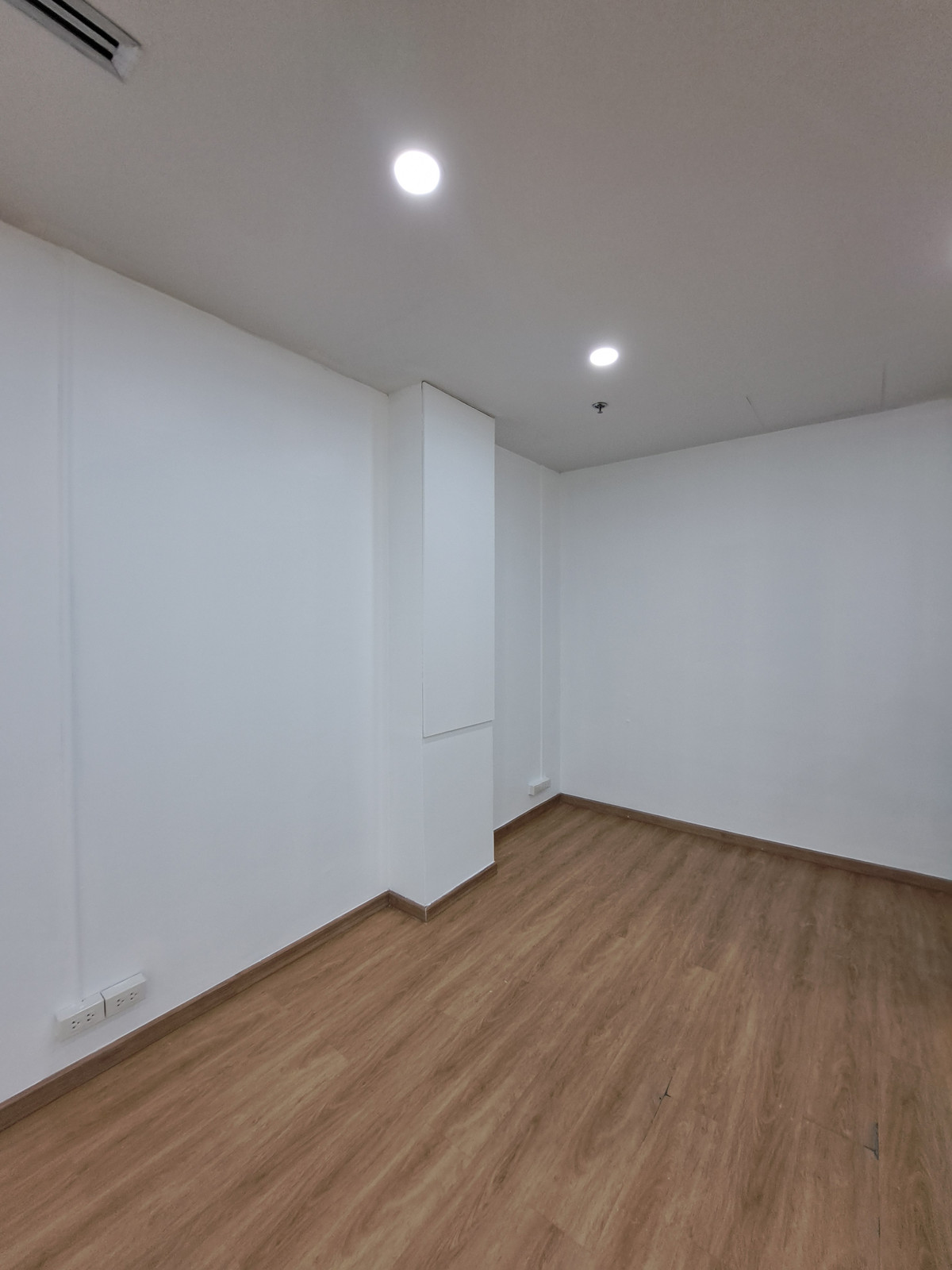 Partial Built-in || ใกล้รถไฟฟ้า ท่าเรือ ไม่ได้รับผลกระทบจากแผ่นดินไหว – รูปที่ 4