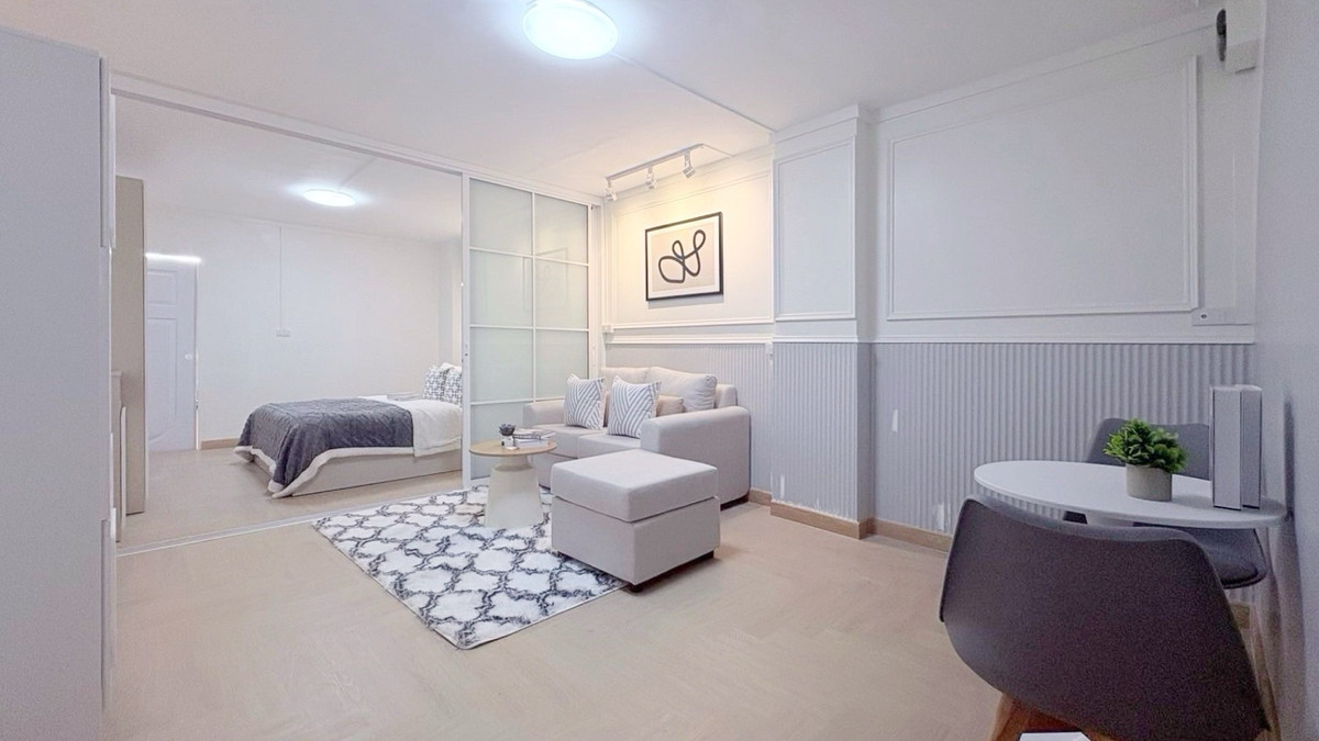 >>Ban Phraya Phirom<< Escape the heat, escape the dust, come stay warm here, close to 2 electric train lines, close to work places, places to eat, fully furnished, ready to move in. – รูปที่ 4