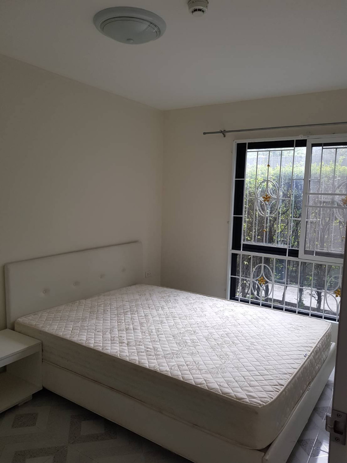 For Rent: iCondo Ngamwongwan 2, 2-bedroom unit, near the Ministry of Public Health. For Rent: iCondo Ngamwongwan 2, 2-bedroom unit, near the Ministry of Public Health.