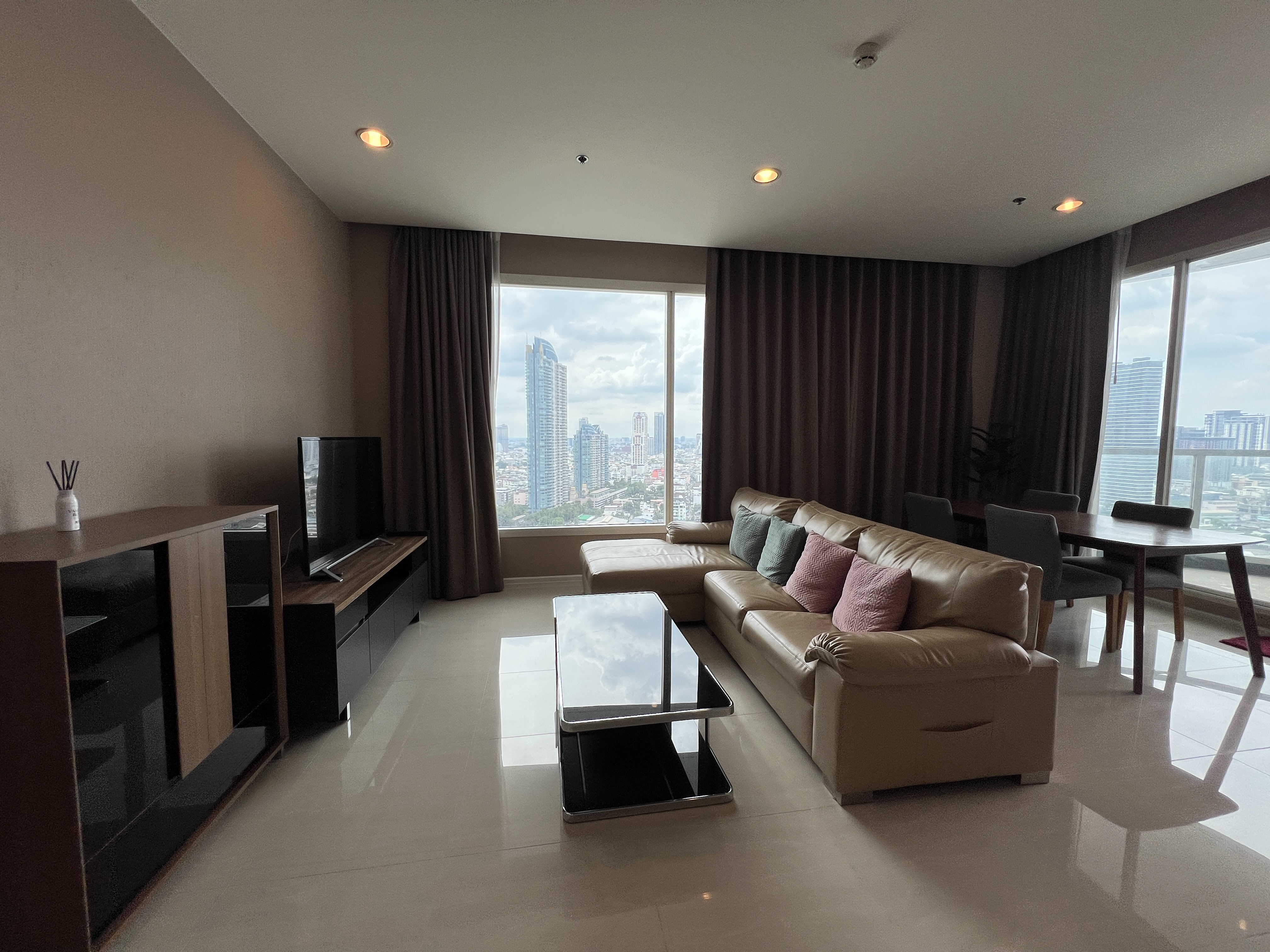 for rent Menam residence 2 bed big size 🌈 for rent Menam residence 2 bed big size 🌈