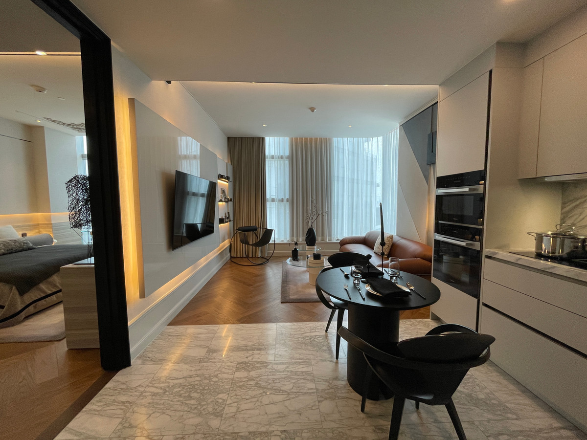 [FOR SALE] The Residences 38 | Ultra-Luxury Living Above 'La Clef' Bangkok | 1 ห้องนอน ห้องกว้าง วิวสวย โปร่งโล่ง | ใกล้ BTS ทองหล่อ เพียง 40 เมตรเท่านั้น | สัมผัสที่สุดแห่งสุนทรียภาพการอยู่อาศัยระดับ World-Class บนทำเลทองหล่อ 