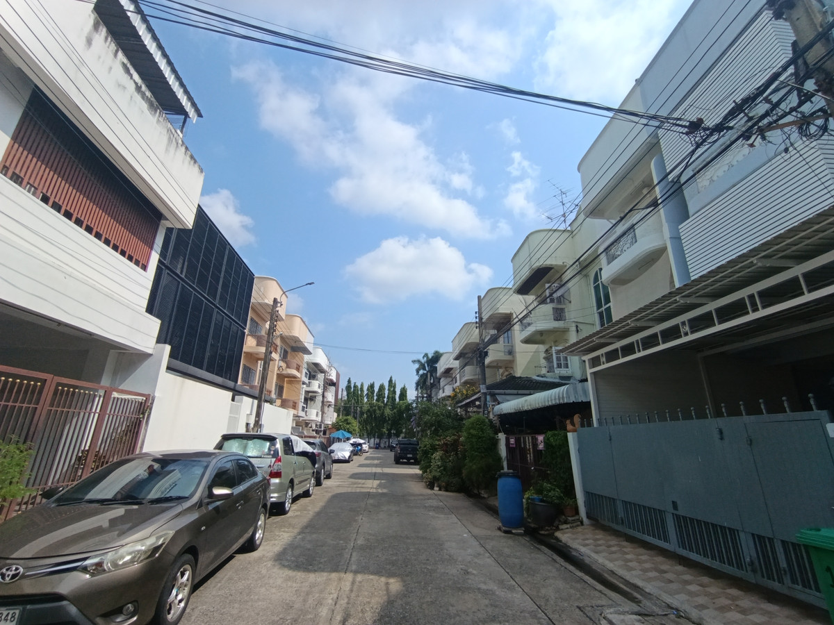 [ขายด่วน!] ทาวน์โฮม 3 ชั้น หมู่บ้าน 84 แมนชั่น เลียบด่วนรามอินทรา-ลาดพร้าว ทำเลทองที่ใครก็ต้องการ ใกล้ Central Eastville – รูปที่ 2