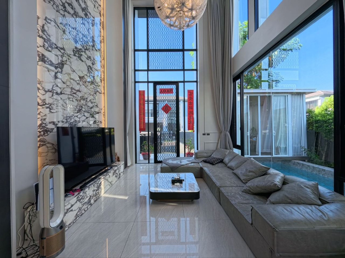 Belgravia Exclusive Pool Villa Bangna