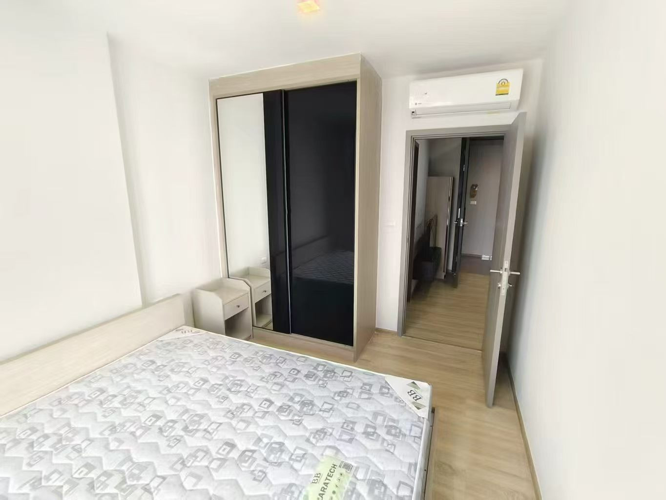 For Rent 1 Bedroom 11th Floor condo fully renovated For Rent 1 Bedroom 11th Floor condo fully renovated