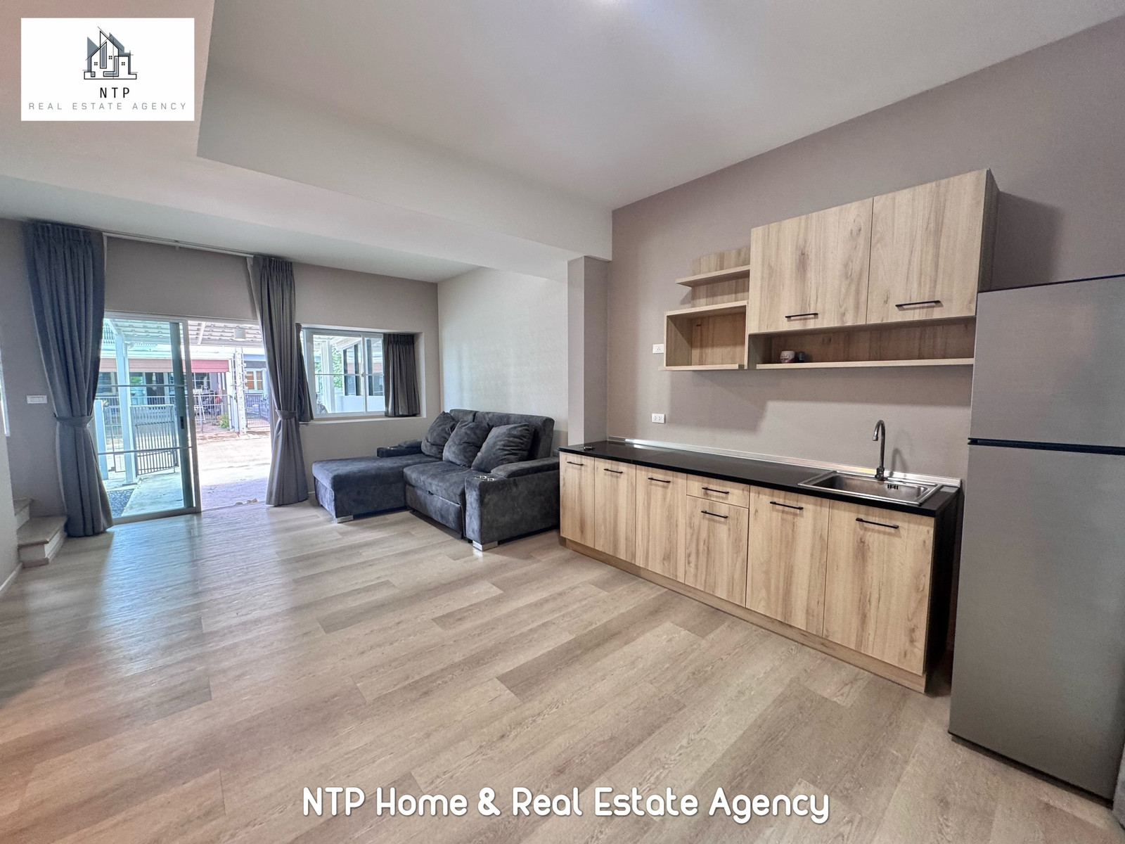 For rent | For rent townhome, 2-3 bedrooms, after adding more rooms. Very spacious + air conditioned Can add furniture. House in good location, opposite Mega Bangna, popular village 📍 Indy Bangna-Ramkhamhaeng 2 👍🏻 – รูปที่ 3