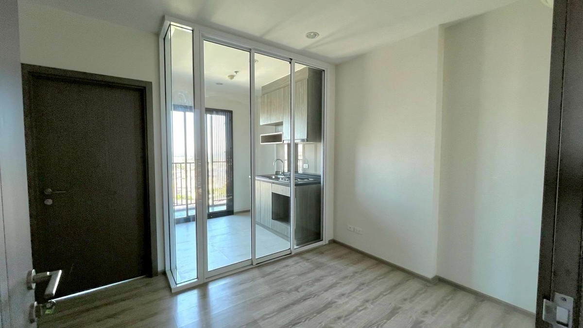 🩷Empty room for sale, very beautiful, The Base Height, Mittraphap, Khon Kaen Province, interested line @900cqqhk tel 0859114585. 🩷27th floor, size 29.75 sq m, very beautiful room, nearby important places such as
Central Plaza Khon Kaen 50 m. (50 m. is the 🩷Empty room for sale, very beautiful, The Base Height, Mittraphap, Khon Kaen Province, interested line @900cqqhk tel 0859114585. 🩷27th floor, size 29.75 sq m, very beautiful room, nearby important places such as
Central Plaza Khon Kaen 50 m. (50 m. is the