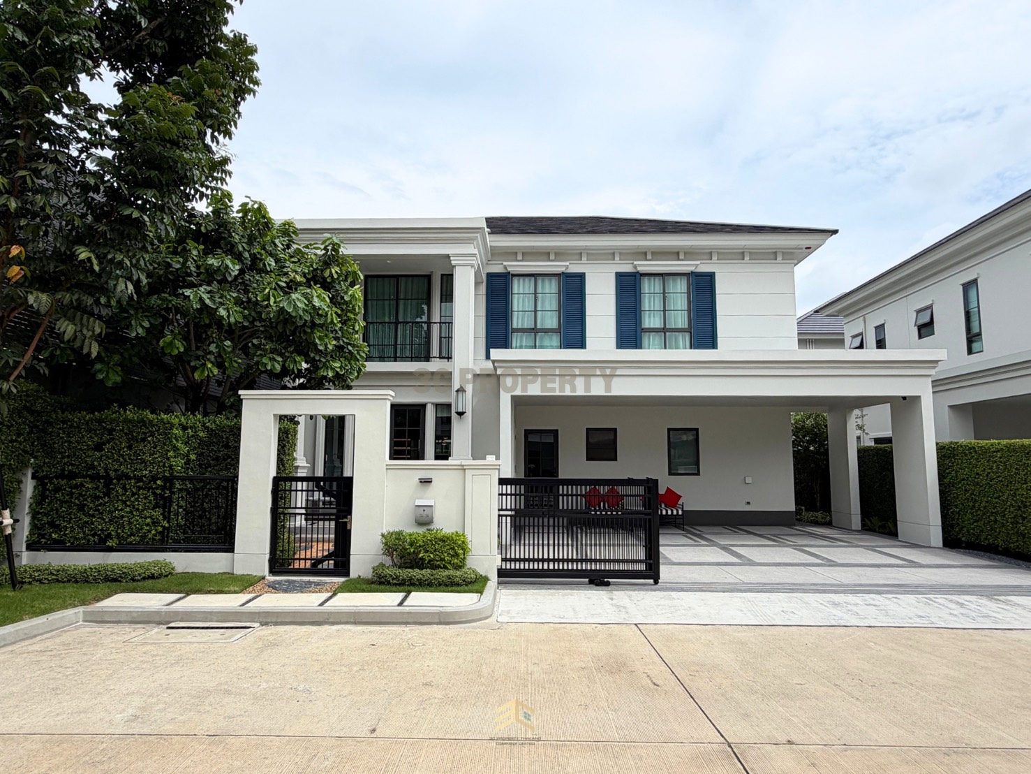 The last model home!! Setthasiri Ngamwongwan (decorated and ready to move in as shown in the picture) Special 23 million baht