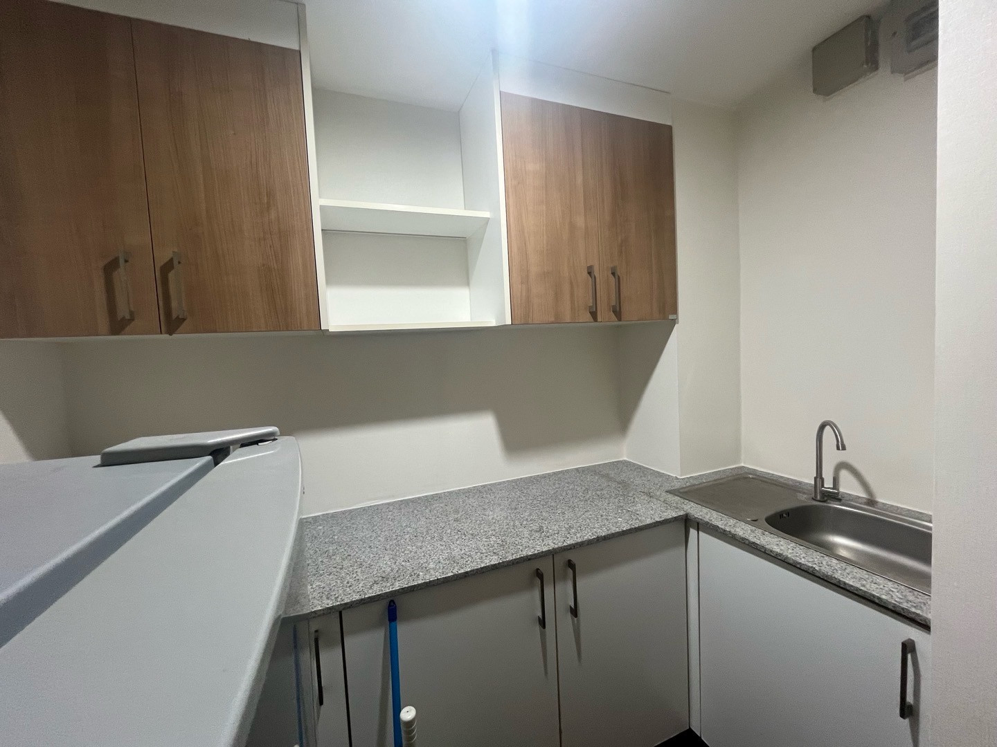 ปล่อยเช่าคอนโด the Iris condo พระราม 9-ศรีนครินทร์ ห้อง studio ตึก E ชั้น 6 ขนาด 33 ตรม 8,000 บาท/เดือน – รูปที่ 4
