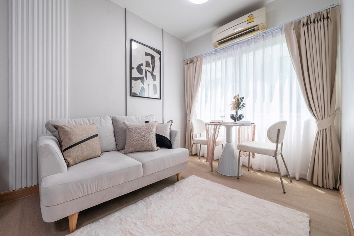 A Space Sukhumvit 77 (เอ สเปซ สุขุมวิท 77) ราคา 1.39 ล้านบาท ( ต่อรองได้ ) แถมเฟอร์นิเจอร์ + เครื่องใช้ไฟฟ้าตามภาพ 