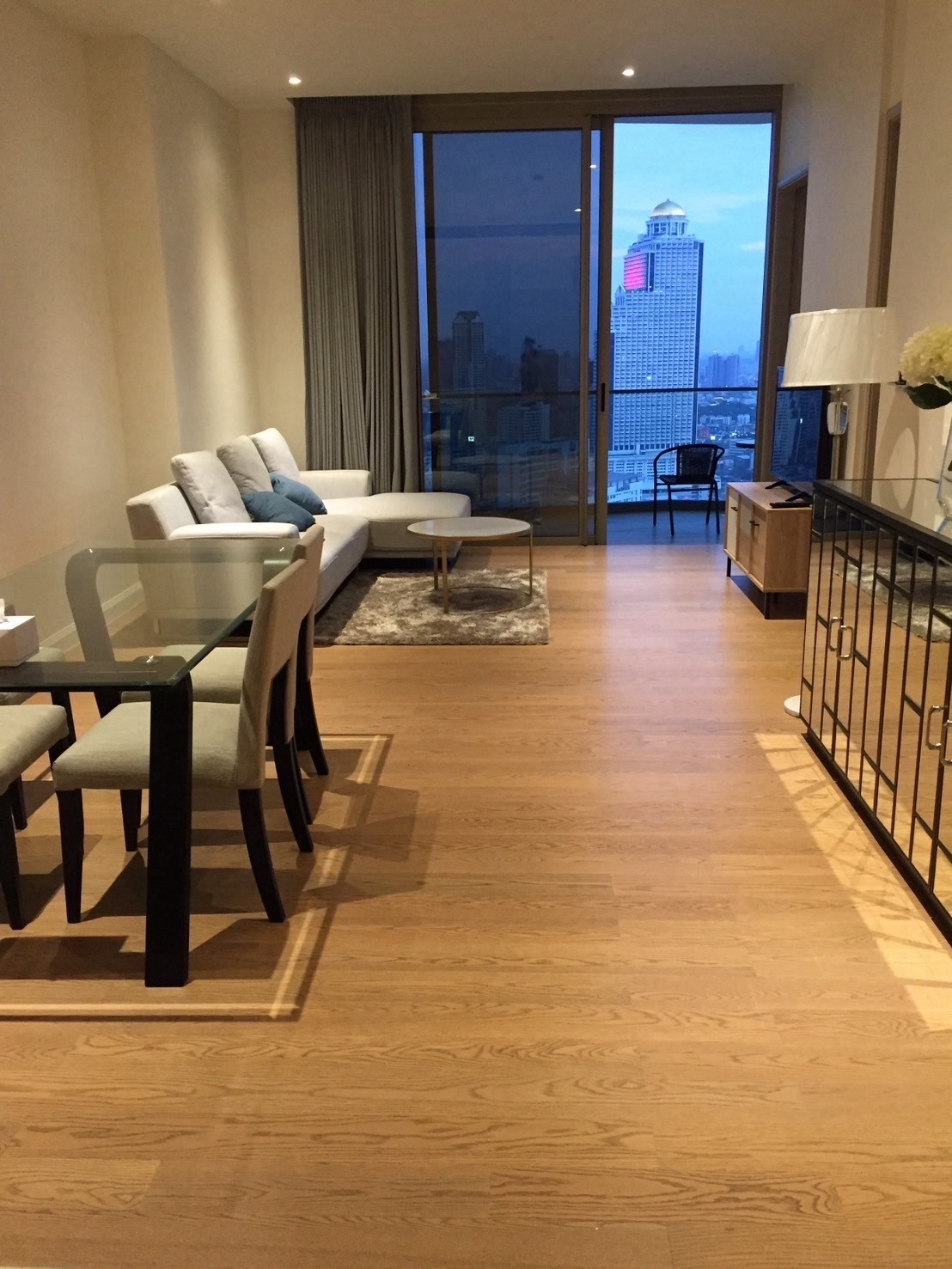 ให้เช่า Magnolias Waterfront Residences ☎️ 0912322009