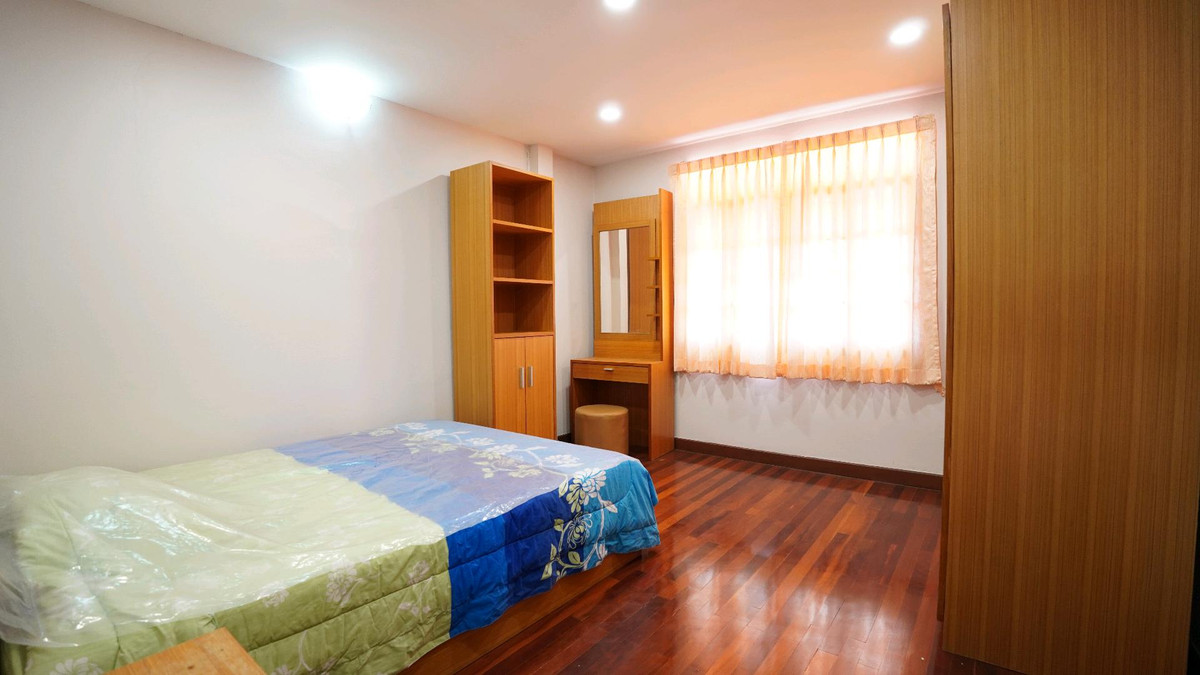 บ้านใหญ่ 100 ตรว วชิรธรรม56  ใกล้ bts ปุณณวิถี | 6 นอน 3 น้ำ| เฟอร์ครบ | บ้านพักหรือออฟฟิส  – รูปที่ 4