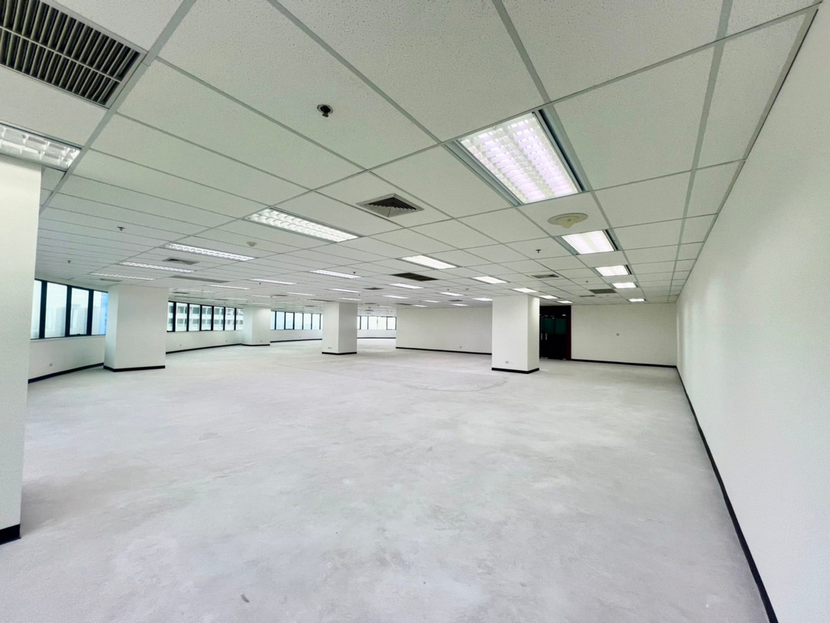 Office space for rent  Ital-Thai Tower, 16th floor, 946.80 sq.m.