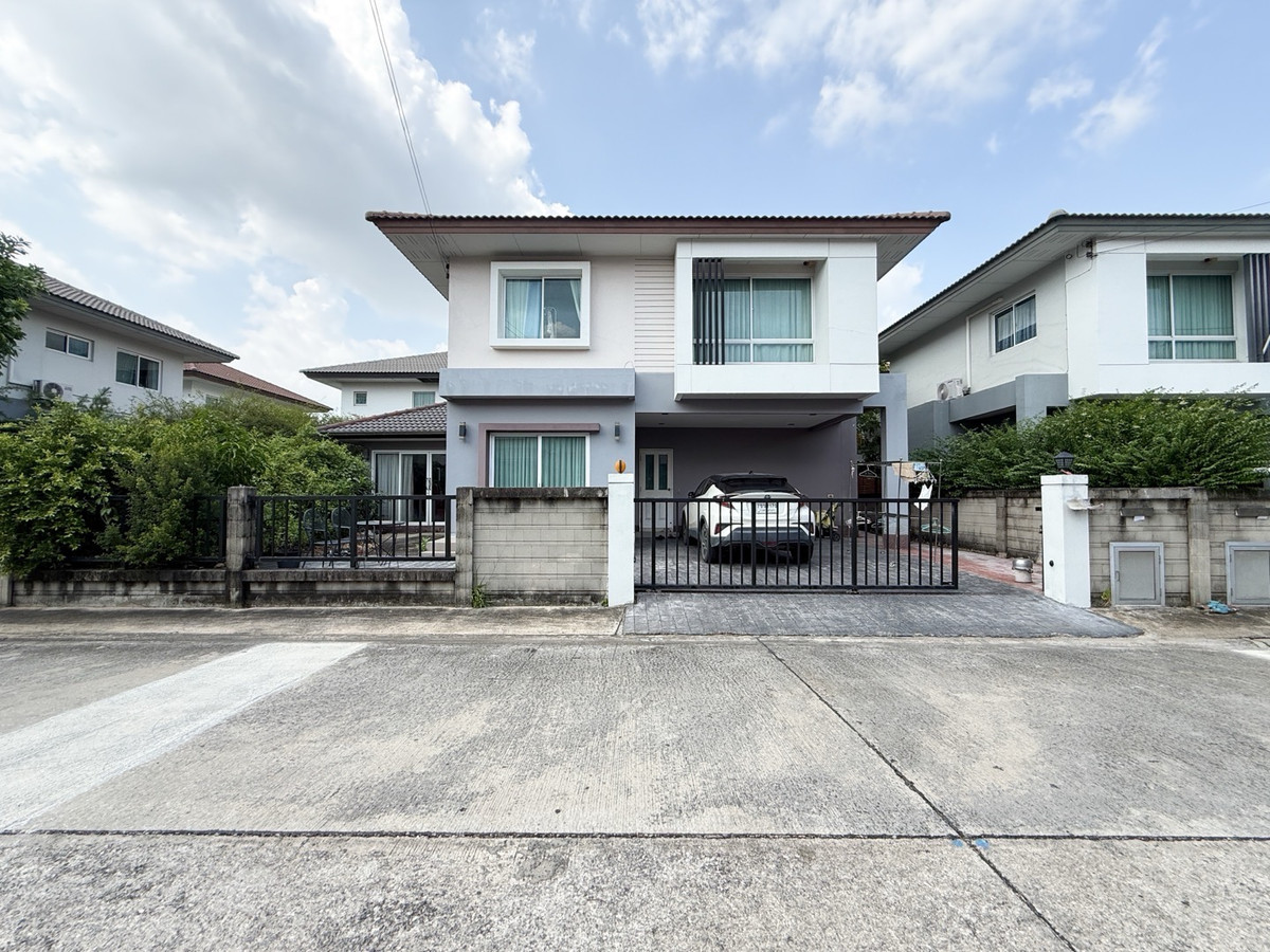 Urgent sale 📍 Casa Premium Ratchaphruek - Chaengwattana (53.2 sq m) 3 bedrooms, 3 bathrooms, only 4.99 million. Urgent sale 📍 Casa Premium Ratchaphruek - Chaengwattana (53.2 sq m) 3 bedrooms, 3 bathrooms, only 4.99 million.