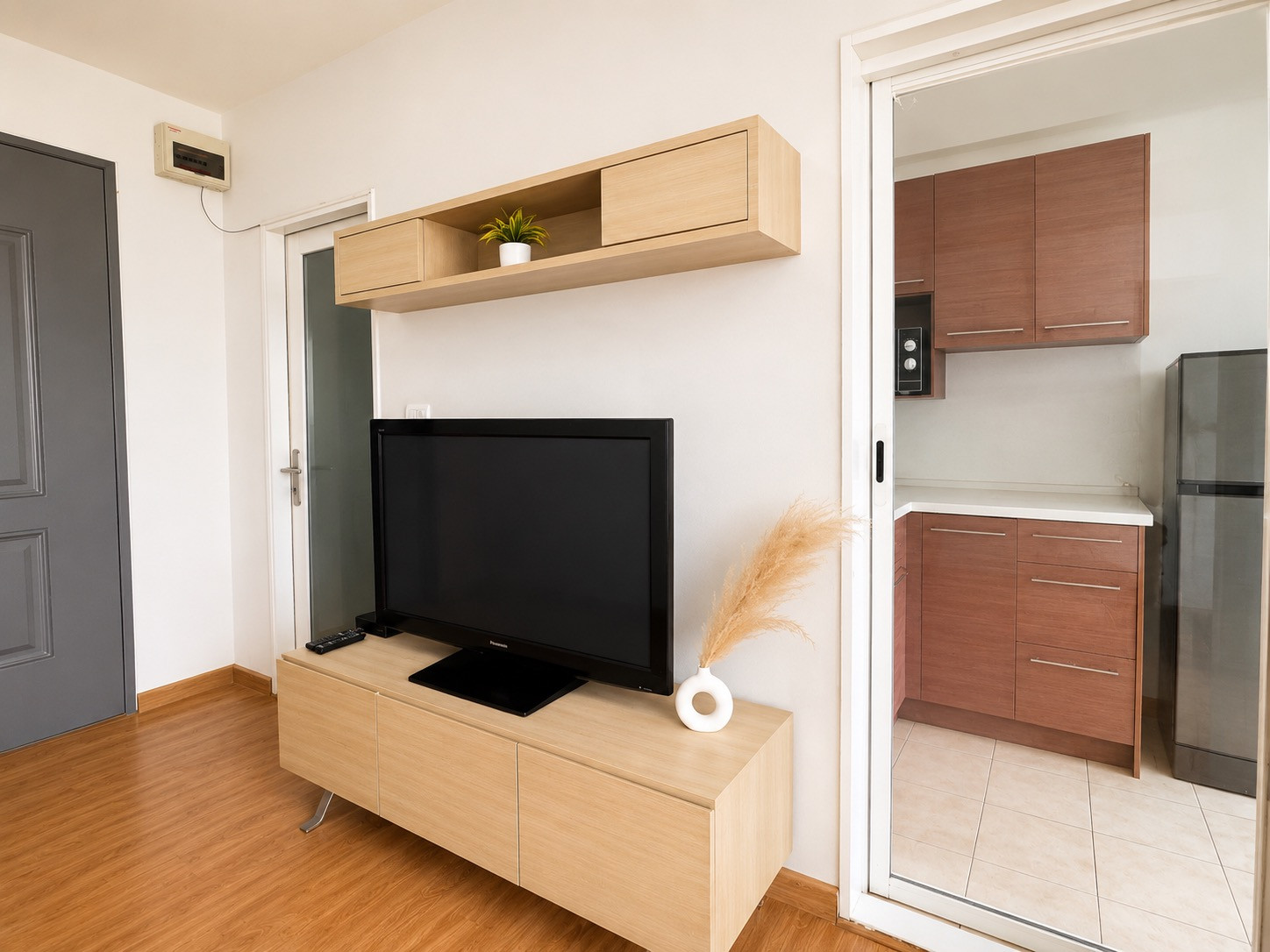 Rare Large 3-Bedroom Unit! IBIZA RCA | 70 SQ.M. | 2 Parking Spaces – รูปที่ 2