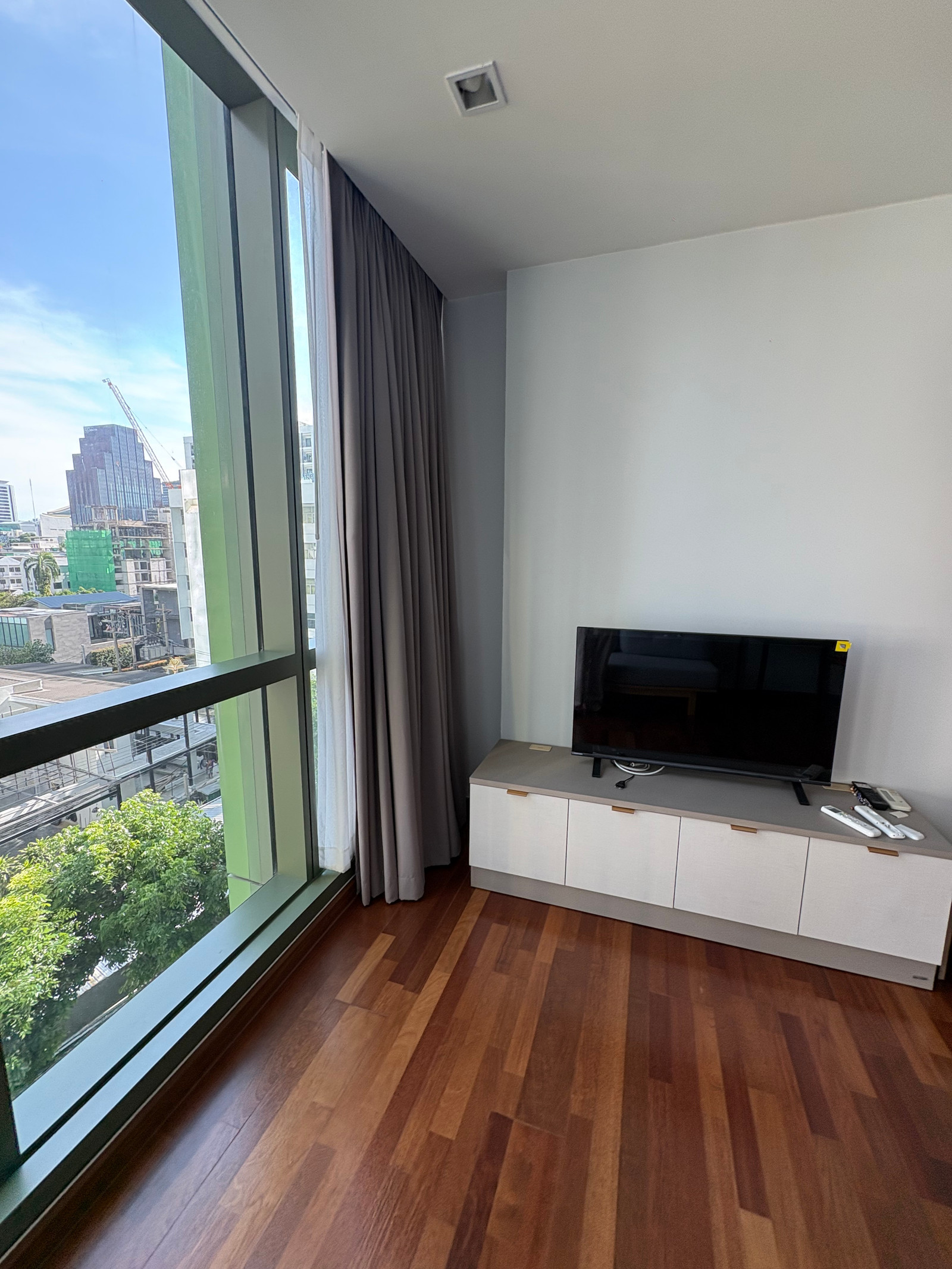  ⚡️ให้เช่า คอนโด Wish Signature Midtown Siam ใกล้ BTS ราชเทวี 2b1b 49 Sqm 30,000  มีลิฟต์ส่วนตัวเปิดลิฟต์มาเจอห้องเลย⚡️ ⚡️สนใจติดต่อพัตเตอร์ 0928895628 line:plustor_ss🔥