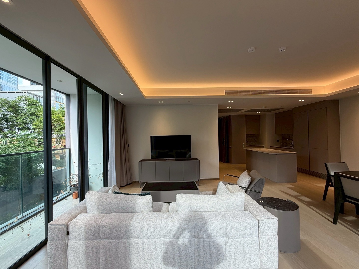 📣📣 For Rent | Tonson One Residence|  2 Bedrooms | 2 Bathrooms | Size 107 Sq.m. – รูปที่ 4
