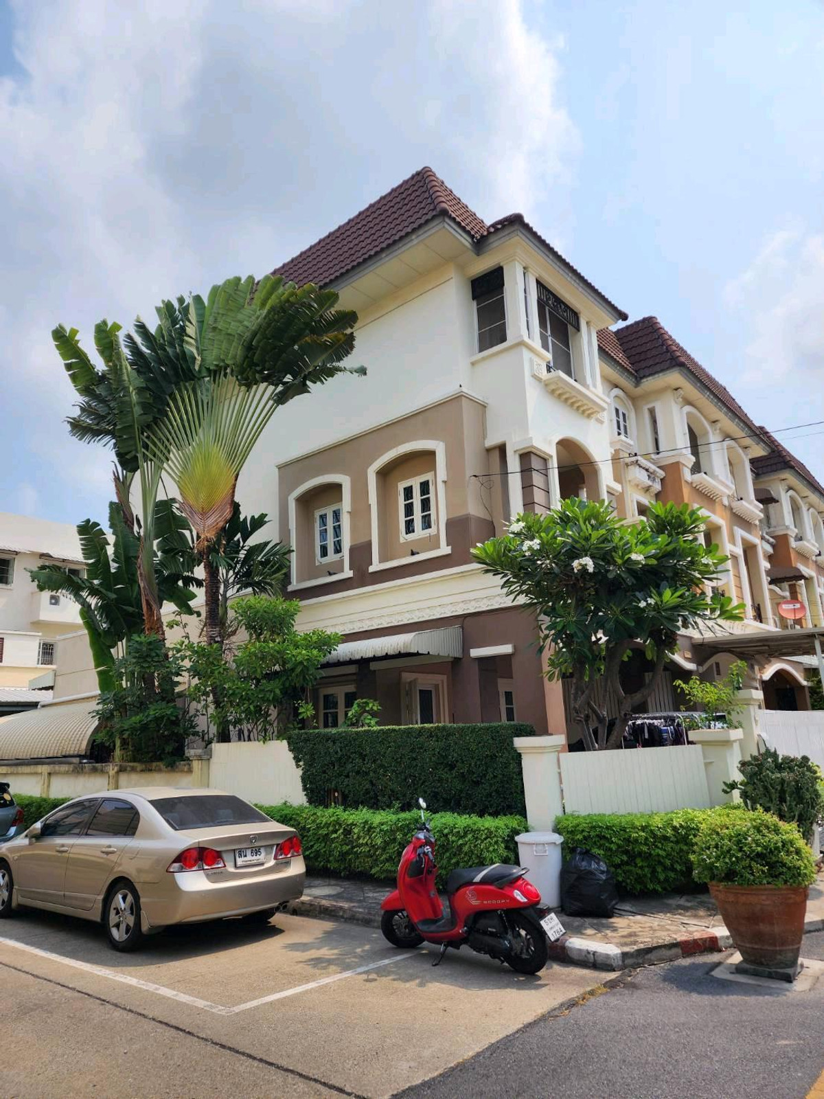 ขาย ทาวน์โฮม หมู่บ้านสราญพฤกษ์ ลาดพร้าว 130, 3 ห้องนอน, หลังมุม, ใกล้รถไฟฟ้าสายสีเหลือง ลาดพร้าว 101 – รูปที่ 2