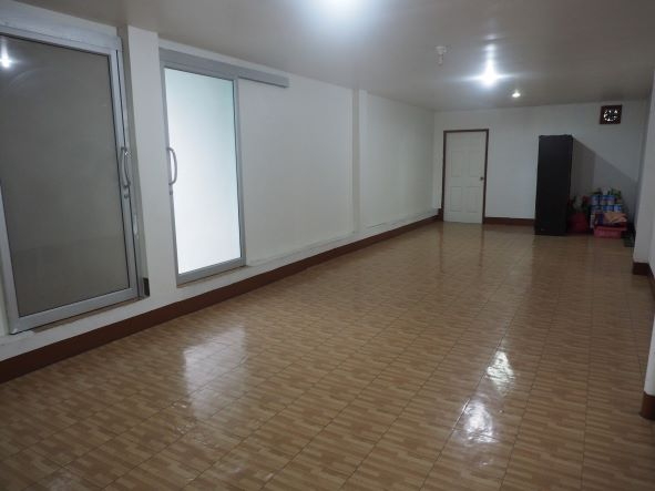ให้เช่า โกดัง โรงงาน 2 ชั้น เนื้อที่ 100 ตรว พื้นที่ใช้สอย 640 ตรม มีที่ดินเปล่าให้เช่าเพิ่ม 100 ตรว  ซอยสุขสวัสดิ์ 70 ใกล้วัดครุใน – รูปที่ 4