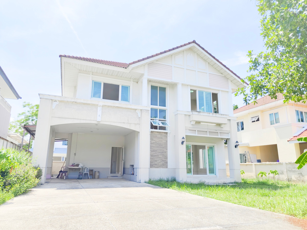 Perfect Place Village, Rattanathibet, area up to 102 sq m., close to MRT Sai Ma Station, just a few minutes. The house has a good atmosphere, quiet and private. Who is looking for a good house? Rattanathibet location Dont miss this one. Perfect Place Village, Rattanathibet, area up to 102 sq m., close to MRT Sai Ma Station, just a few minutes. The house has a good atmosphere, quiet and private. Who is looking for a good house? Rattanathibet location Dont miss this one.