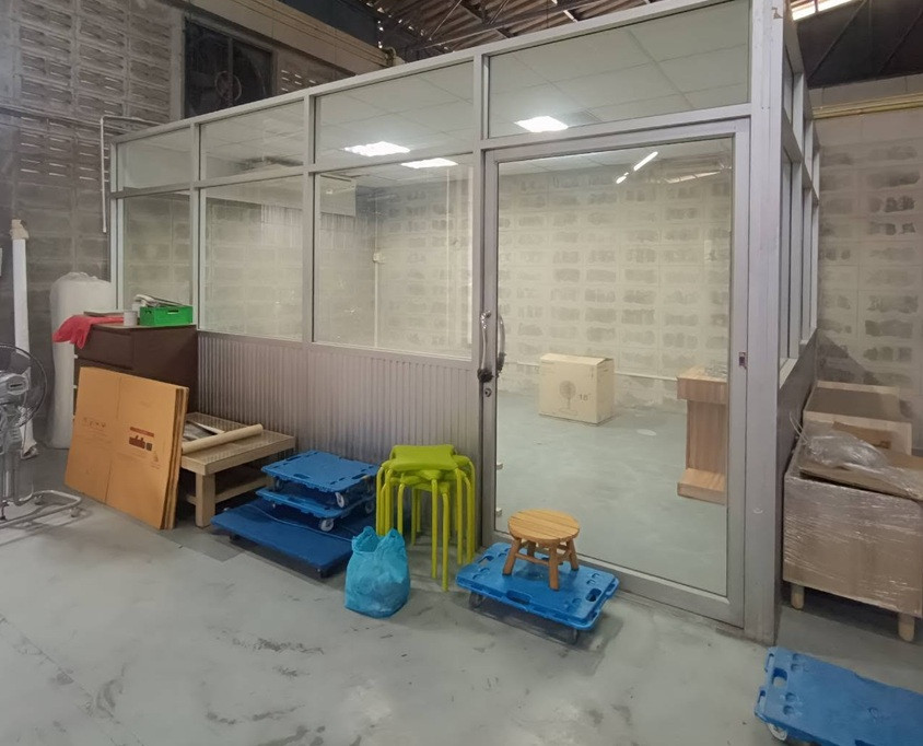 For Rent ให้เช่าโกดัง พร้อมสำนักงาน พื้นที่ 1000 ตารางเมตร สภาพดี ซอยสุขสวัสดิ์ หลังตลาดอินดี้ / ใกล้ดาวคะนอง ใกล้พระราม 2 ทำเลดีมาก / รถบรรทุกใหญ่ สิบล้อเข้าจอดได้ – รูปที่ 3