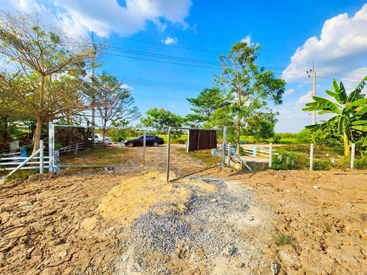 SamWa East Land for rent 1.5Rai KhlongKao Rd.820m.Maitrijit Rd. near SamWa Market 600m. away Beauti SamWa East Land for rent 1.5Rai KhlongKao Rd.820m.Maitrijit Rd. near SamWa Market 600m. away Beauti