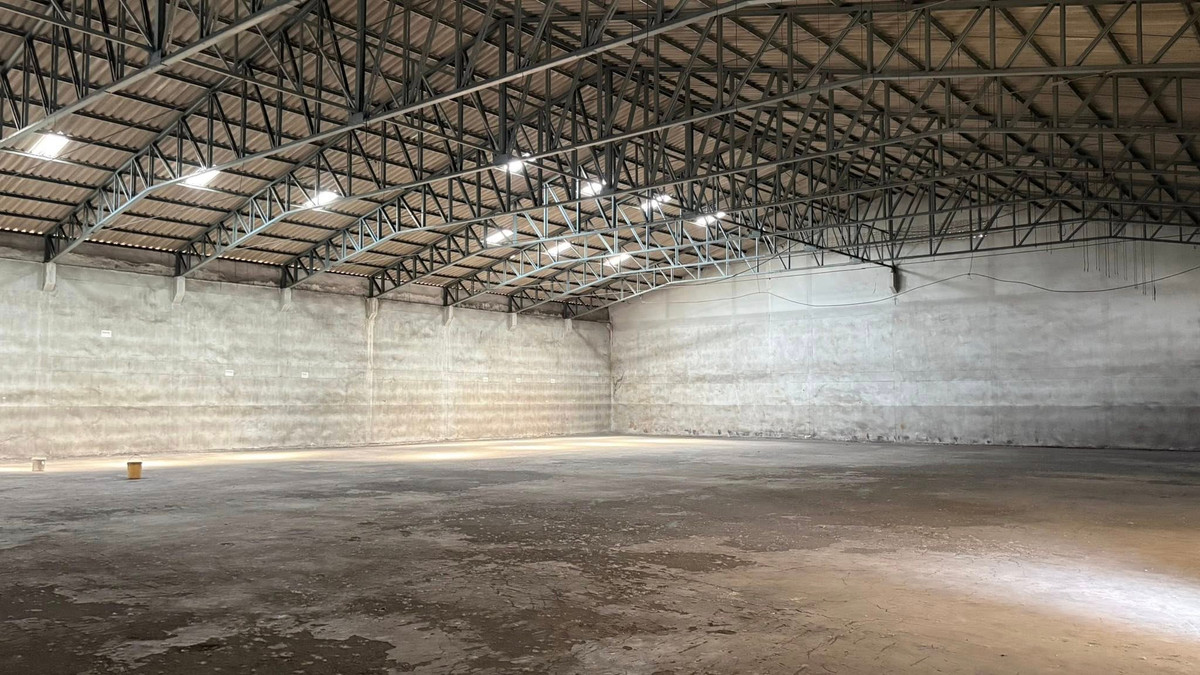 For Rent, 📦 Warehouse, Sizes 1,260 / 1,312 / 8,028 sq.m. 📍 Krathum Baen, Samut Sakhon