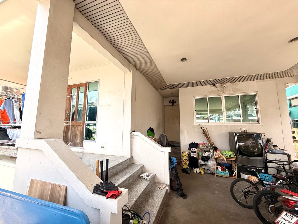 Urgent sale‼️3-storey detached house with rooftop, size 60 wa, 3-4 bedrooms, 4 bathrooms, parking for 2 cars, Soi Prachachuen Village 16 📌 Good location, expressway, near department stores. Travel in and out in many ways 🚙💨 – รูปที่ 3