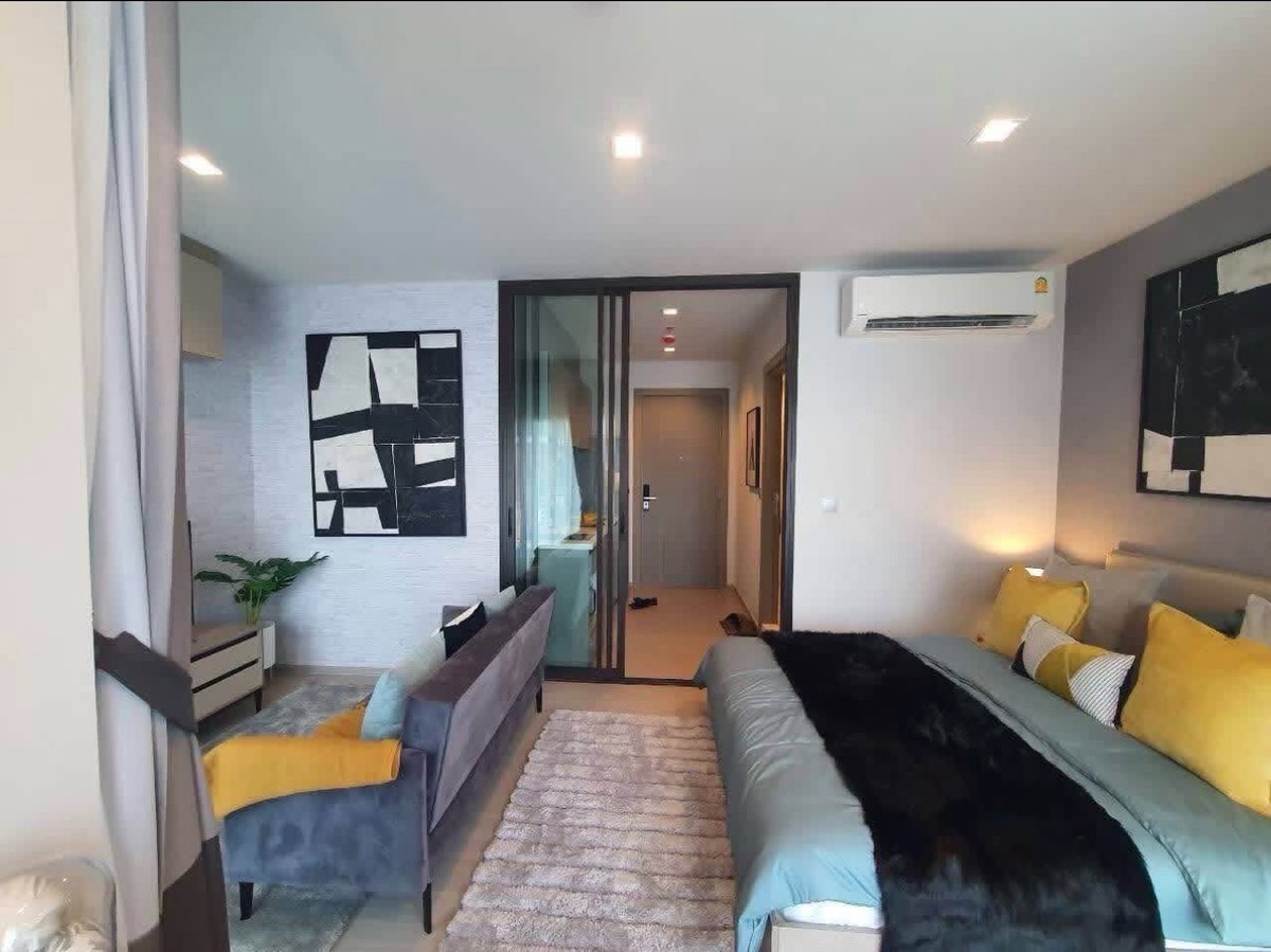 Life asoke rama 9 /28 sqm./22fl./ 18,000