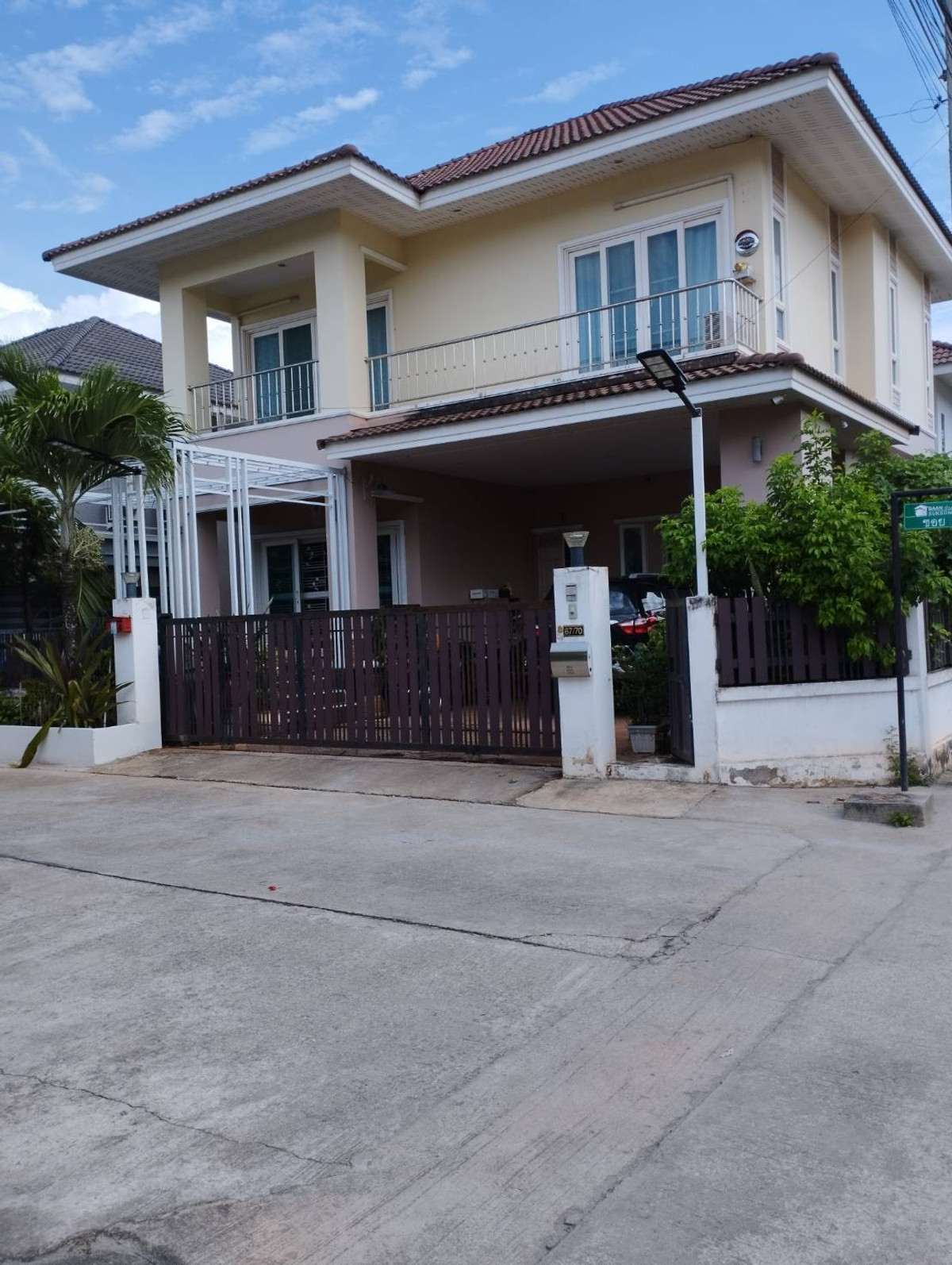 Urgent sale, 2-story detached house, Suksomboon Village 1, Bang Bai Mai, Surat Thani Province. Urgent sale, 2-story detached house, Suksomboon Village 1, Bang Bai Mai, Surat Thani Province.
