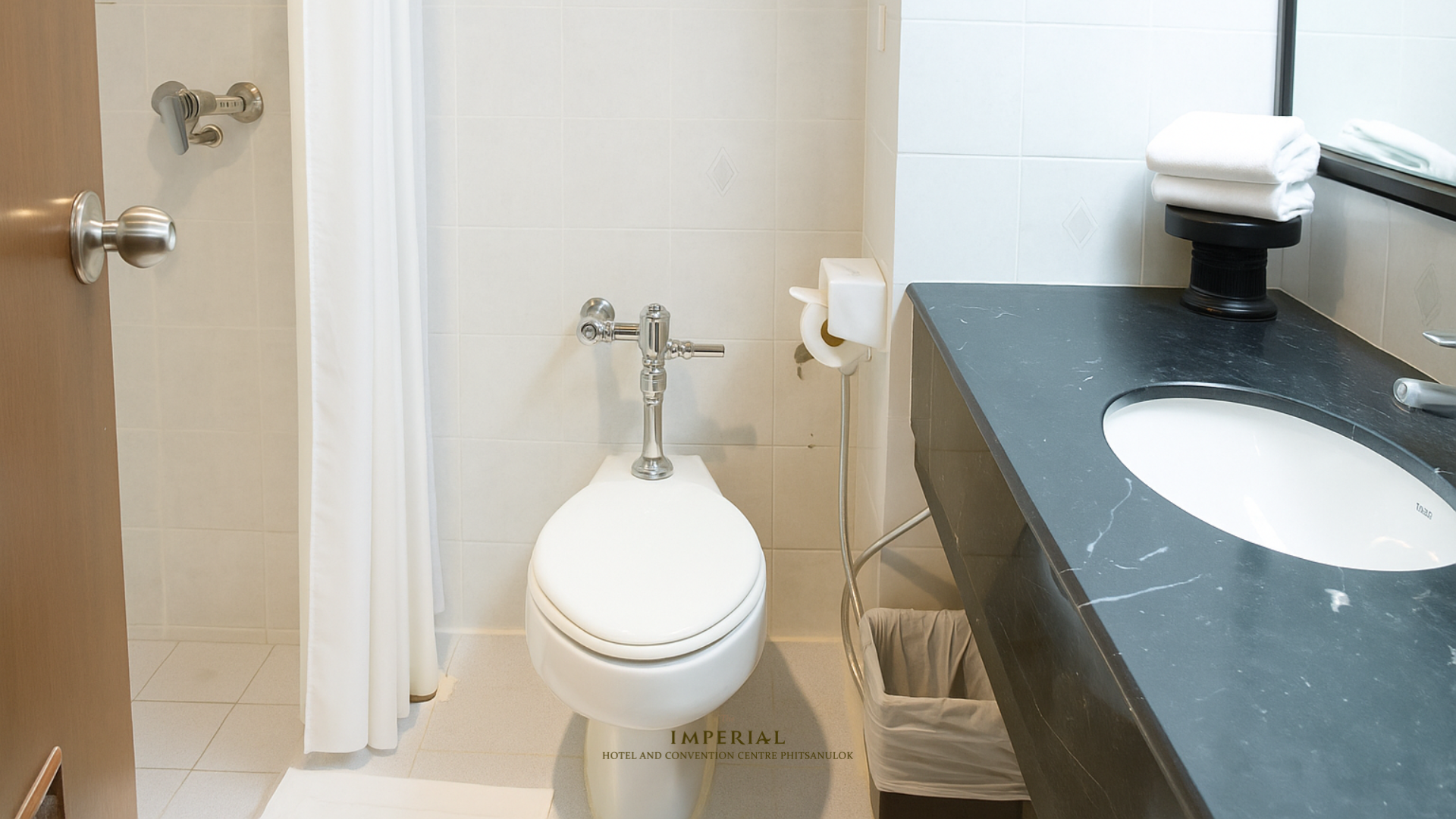 ให้เช่าห้องพักรายสัปดาห์–รายเดือน โรงแรมดิ อิมพีเรียล โฮเทล ใจกลางพิษณุโลก พร้อมสิ่งอำนวยความสะดวกครบครัน – รูปที่ 3