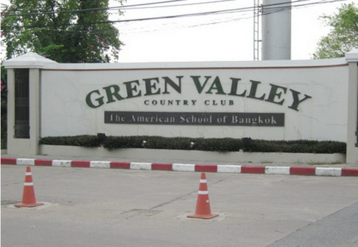 Call : 081-147-8118 Beautiful plot of land, located on the main road in Bang Phli, Samut Prakan, Green Valley, Good location Call : 081-147-8118 Beautiful plot of land, located on the main road in Bang Phli, Samut Prakan, Green Valley, Good location