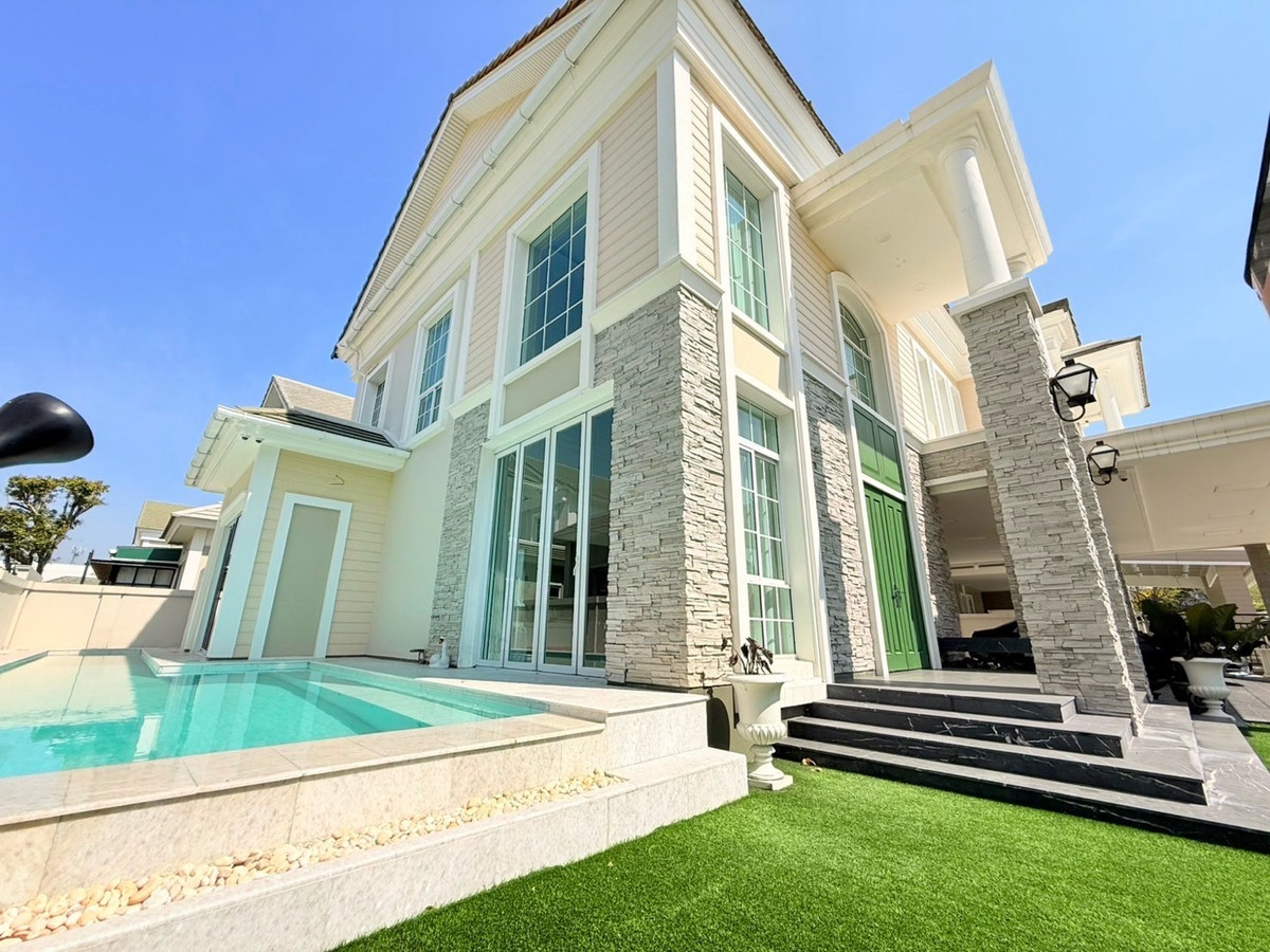 For sale/rent, luxury detached house With private swimming pool, Narasiri Bangna project (opposite Mega Bangna) For sale/rent, luxury detached house With private swimming pool, Narasiri Bangna project (opposite Mega Bangna)