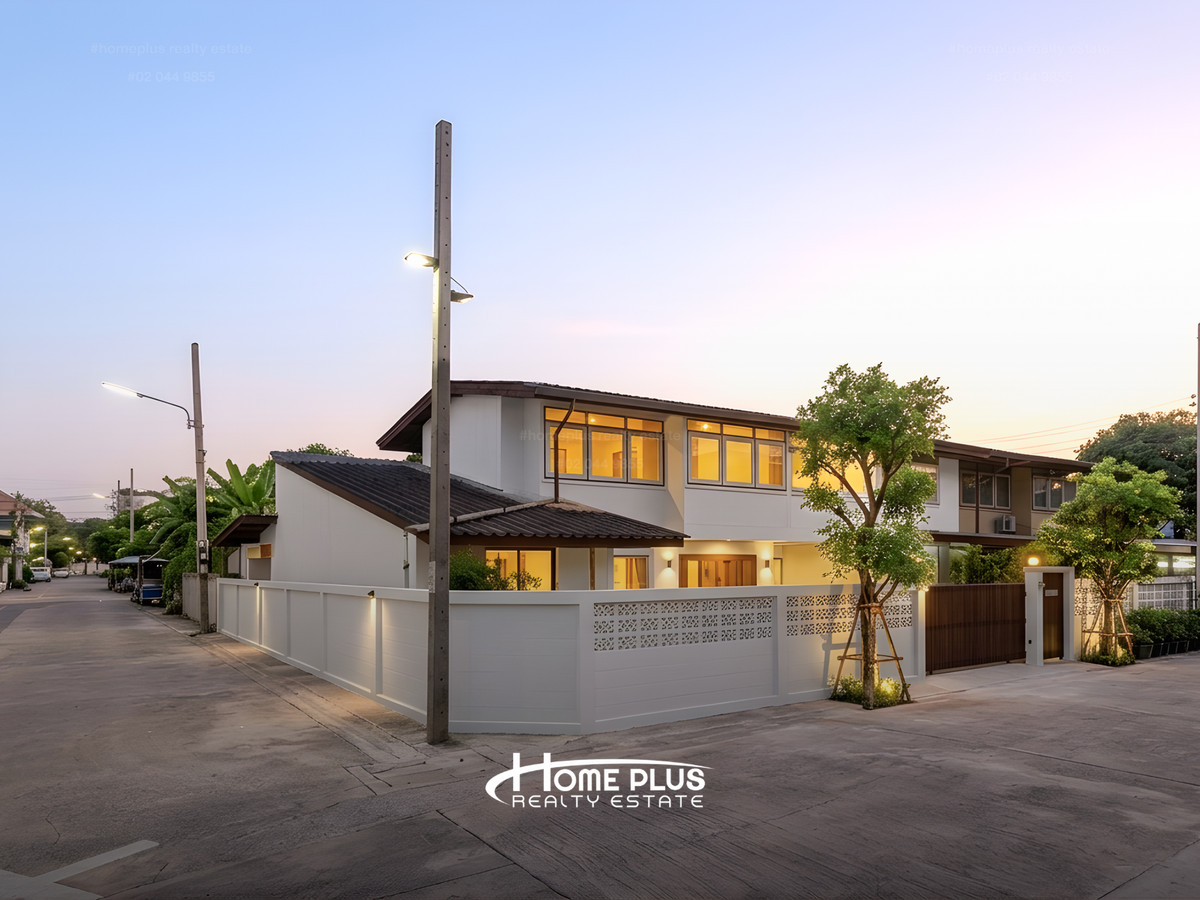 บ้านเดี่ยวหลังมุม หมู่บ้านเสรี พระราม 9 (Seri Village Rama 9) ใกล้เดอะไนน์พระราม 9