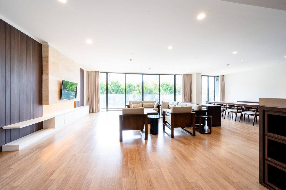 🔥𝙍𝙚𝙖𝙙𝙮 𝙩𝙤 𝙢𝙤𝙫𝙚 𝙞𝙣🔥Park Court Sukhumvit 77 — Steps from Bangkok Prep International School &amp; Habito Mall  | Minutes from BTS On Nut