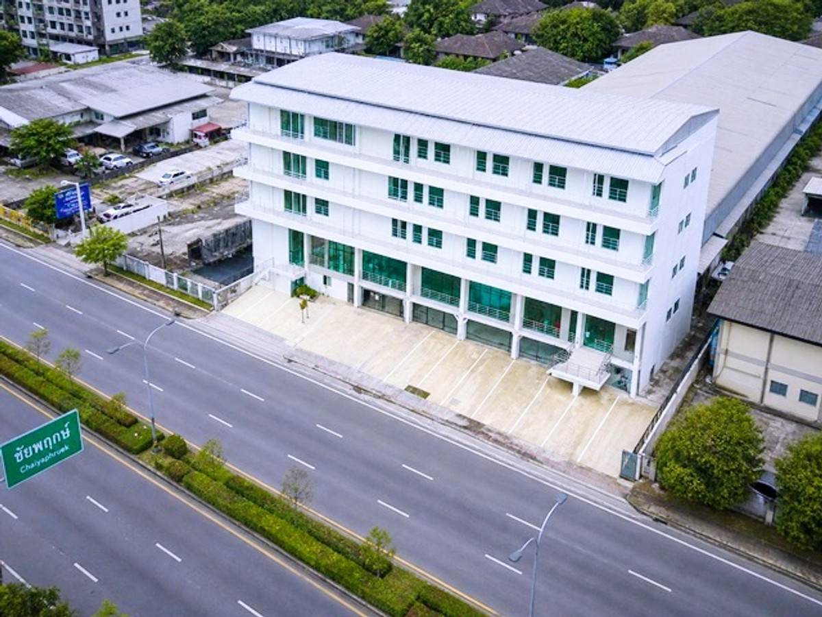 Near Robinson Ratchaphruek 3km ThaiWatsadu Ratchaphruek 3km. Fully equipped with elevators. Pure Pla