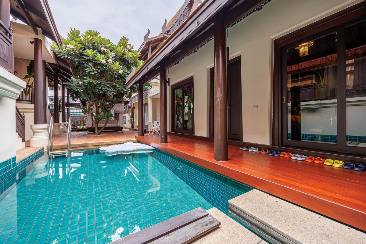 5-bedrooms pool villa Fully furnished at Ekkamai Sukhumvit 40 – รูปที่ 2