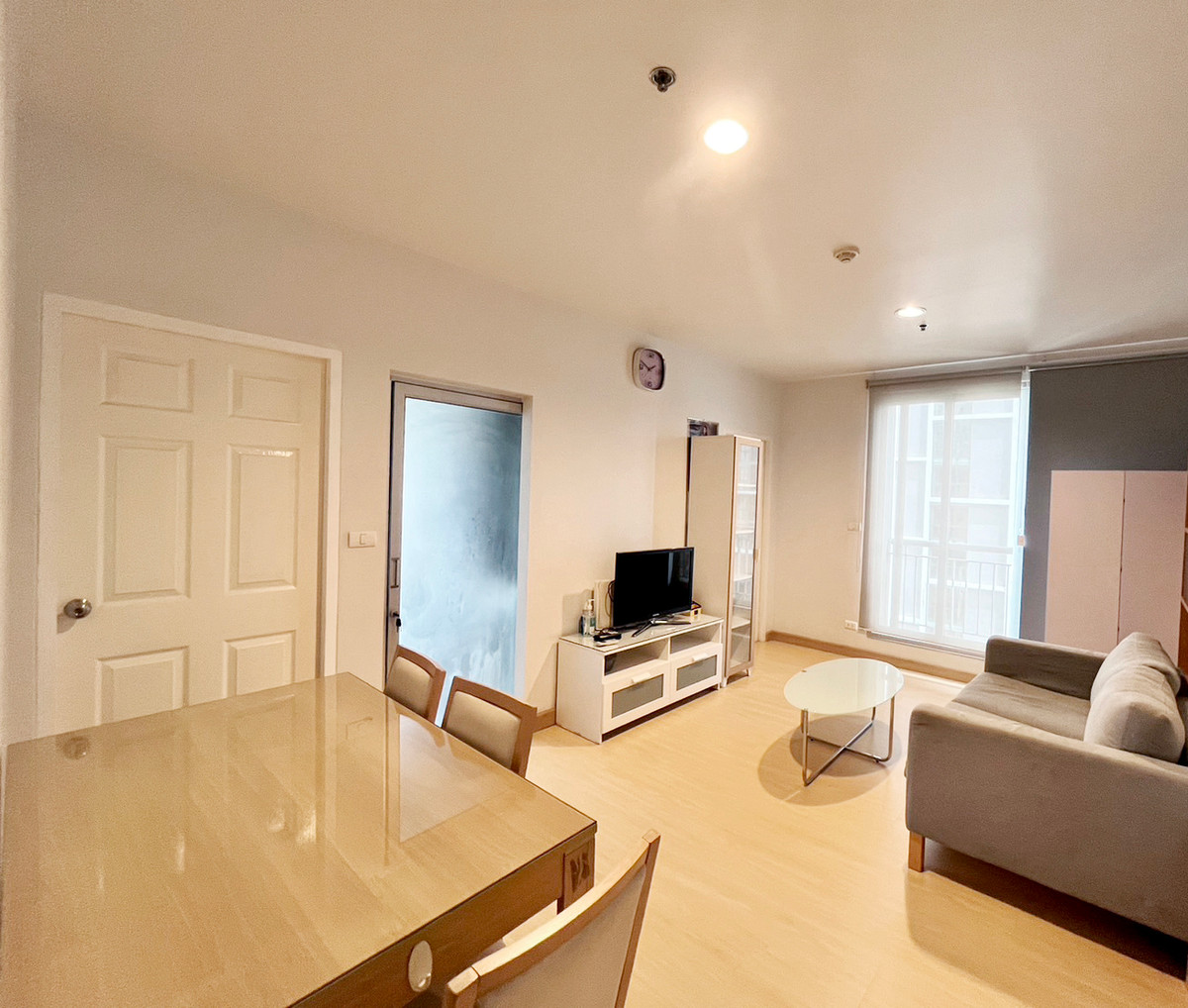 For Rent : Life @ Ratchada - Huai Khwang 2ห้องนอน 1ห้องน้ำ ห้องสวย เฟอร์นิเจอร์ครบ พร้อมเข้าอยู่
