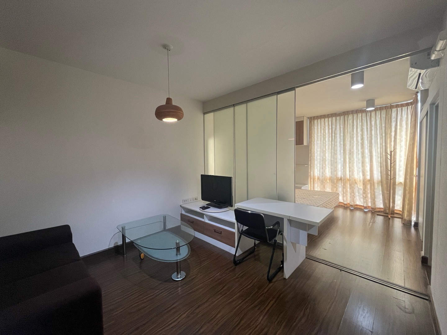 ปล่อยเช่าคอนโด the Iris condo พระราม 9-ศรีนครินทร์ ห้อง studio ตึก E ชั้น 6 ขนาด 33 ตรม 8,000 บาท/เดือน ปล่อยเช่าคอนโด the Iris condo พระราม 9-ศรีนครินทร์ ห้อง studio ตึก E ชั้น 6 ขนาด 33 ตรม 8,000 บาท/เดือน