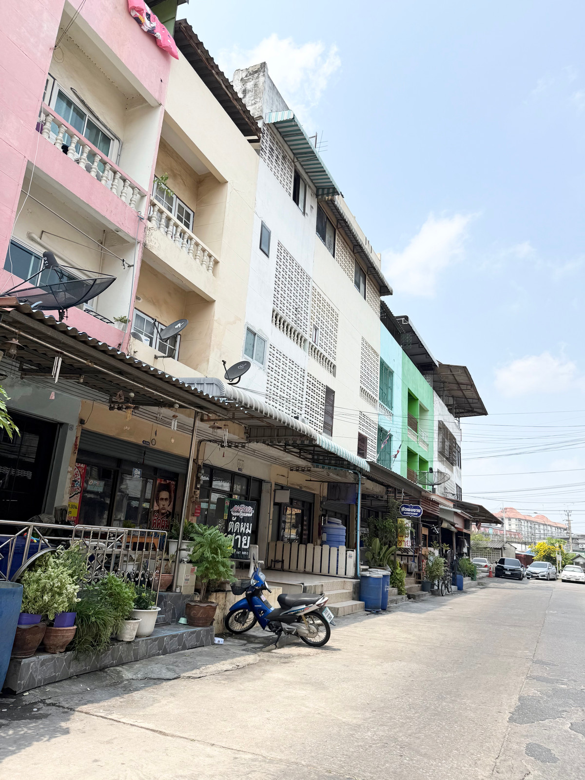 ขายหอพัก ตึก 4 ชั้น 2 คูหา พุทธมณฑลสาย 5 หมู่บ้านกลาโหม ใกล้ตลาดเสรี พร้อมรายได้ทันที รีโนเวทใหม่ ติดถนนพุทธมณฑลสาย 5 ตรงข้ามตลาดเสรี  – รูปที่ 3
