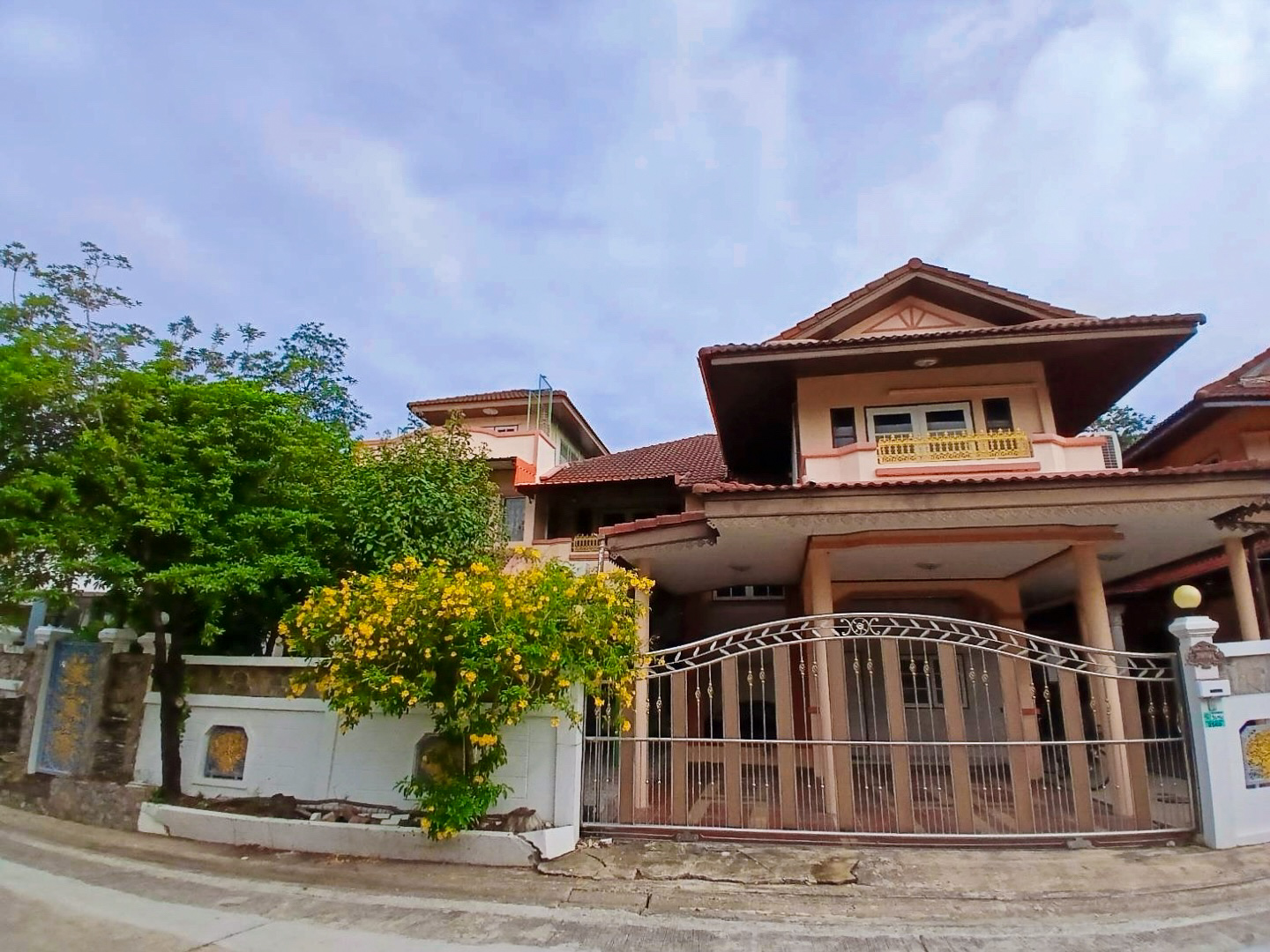 Single house for sale Preecha Srinakarin Village - Nam Daeng Bang Phli | 4 bedrooms, 6 bathrooms, 81 sq m. Single house for sale Preecha Srinakarin Village - Nam Daeng Bang Phli | 4 bedrooms, 6 bathrooms, 81 sq m.
