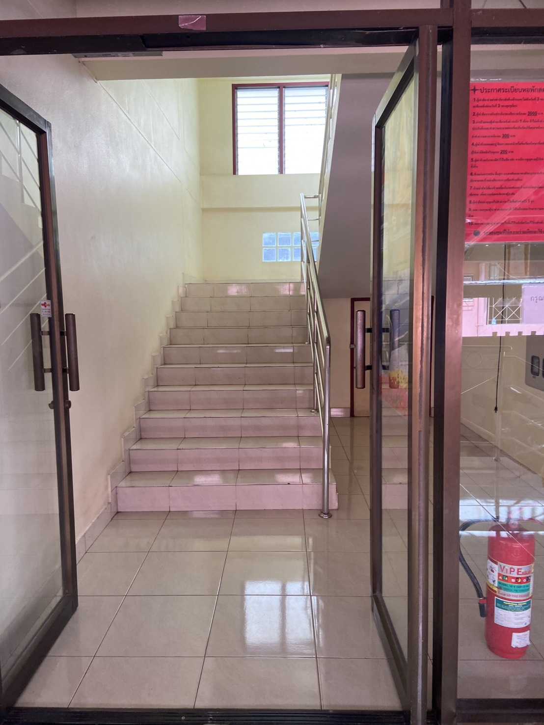 หอพักนักศึกษา 4 ชั้น ใกล้ ม.นเรศวร ประตู 4 เพียง 200 เมตร ผู้เช่าเต็มต่อเนื่อง – รูปที่ 2