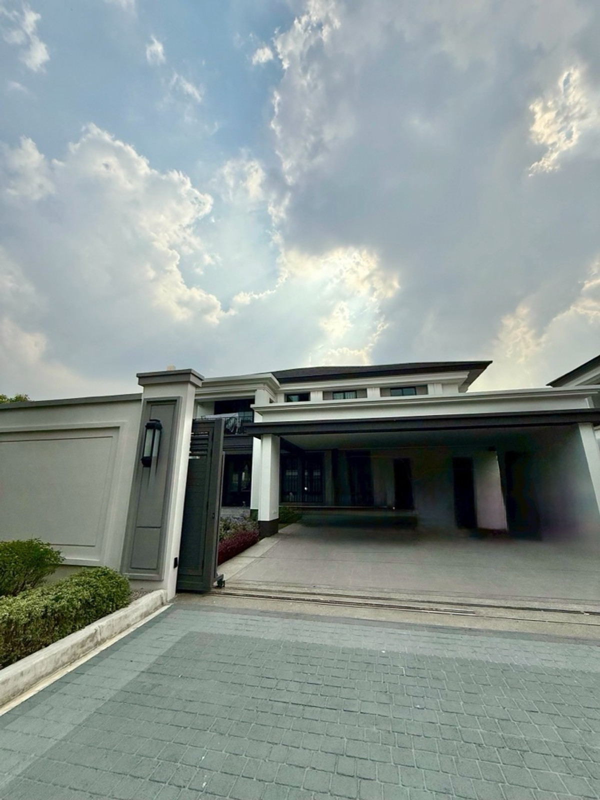 5 Bedroom Single House with Private Swimming Pool for Rent and sell near Brighton College Bangkok in Krungthep Kreetha Pet Friendly
