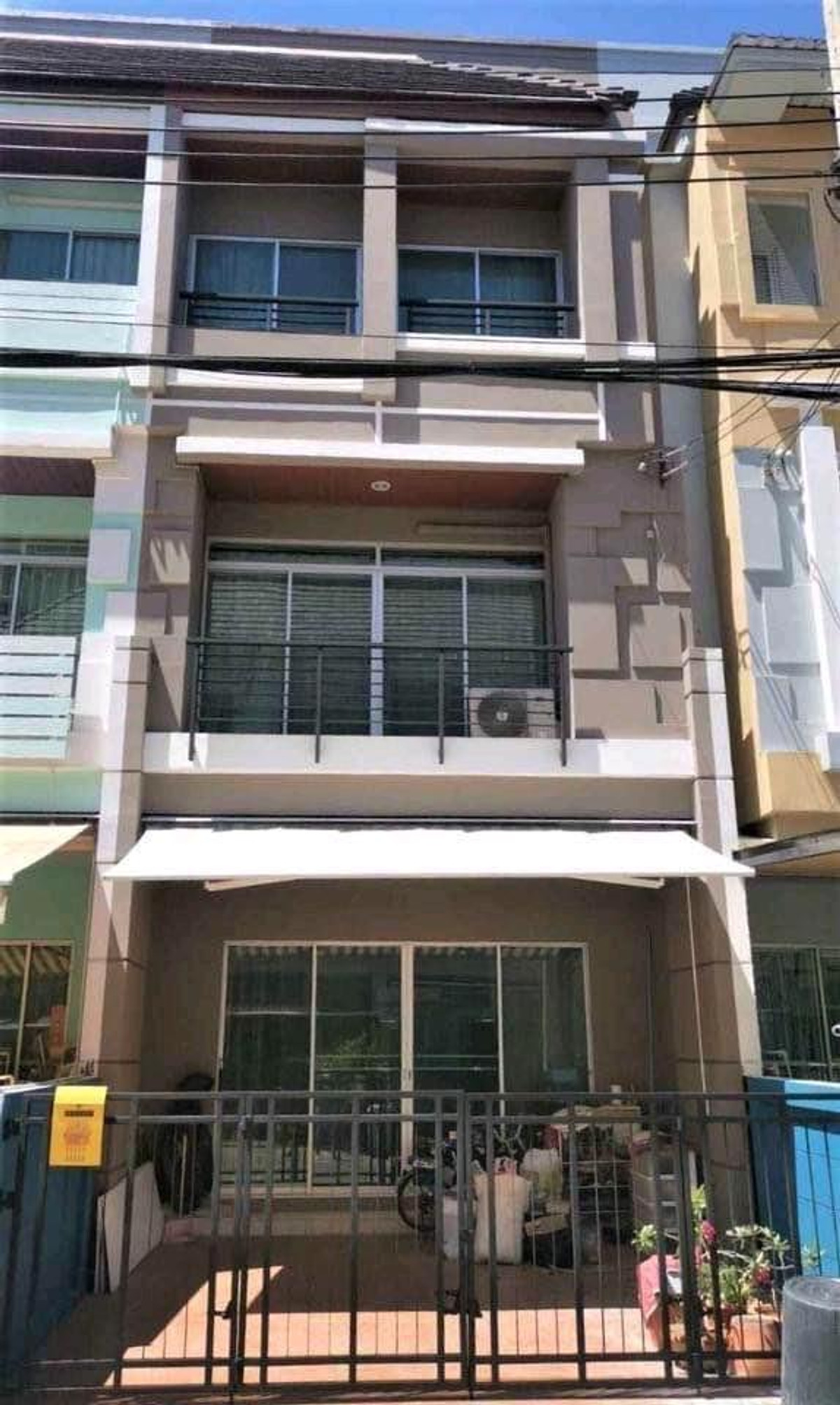 Townhome for sale☝🏻 Baan Klang Muang Urbanian Ladprao 71 (Baan Klang Muang Urbanian Ladprao 71) Townhome for sale☝🏻 Baan Klang Muang Urbanian Ladprao 71 (Baan Klang Muang Urbanian Ladprao 71)