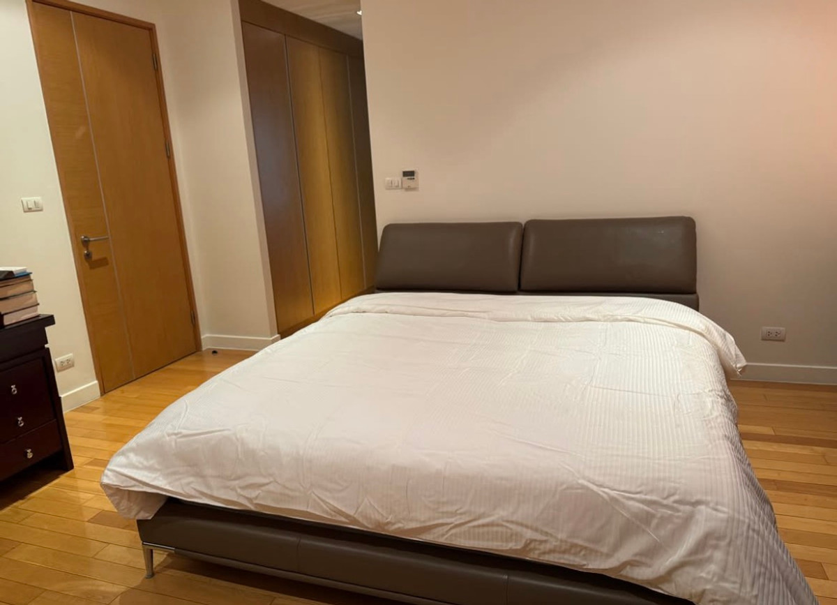For sale, hot condo in Asoke with maidroom, Benjakitti Park view,fully furnished, hight floor, ready to move in! – รูปที่ 4