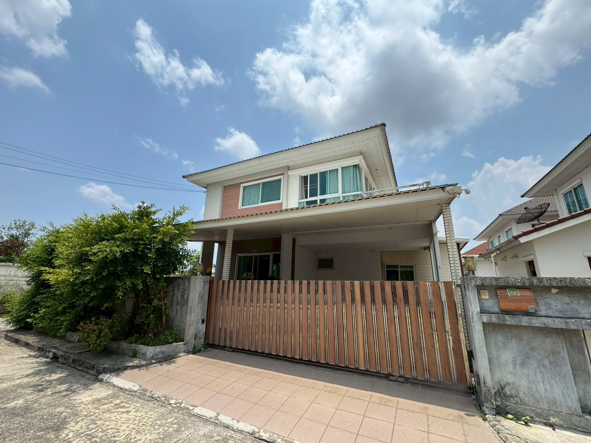 ขายด่วน ถูกมาก บ้านเดี่ยว 2 ชั้น หมู่บ้าน เพอร์เฟค พาร์ค สุวรรณภูมิ เฟส 2 ที่ดินขนาด 51.70 ตร.วา ทำเลดี ใกล้สนามบินสุวรรณภูมิ สนใจ ติดต่อ สุเมธ 061-949-8888 ขายด่วน ถูกมาก บ้านเดี่ยว 2 ชั้น หมู่บ้าน เพอร์เฟค พาร์ค สุวรรณภูมิ เฟส 2 ที่ดินขนาด 51.70 ตร.วา ทำเลดี ใกล้สนามบินสุวรรณภูมิ สนใจ ติดต่อ สุเมธ 061-949-8888
