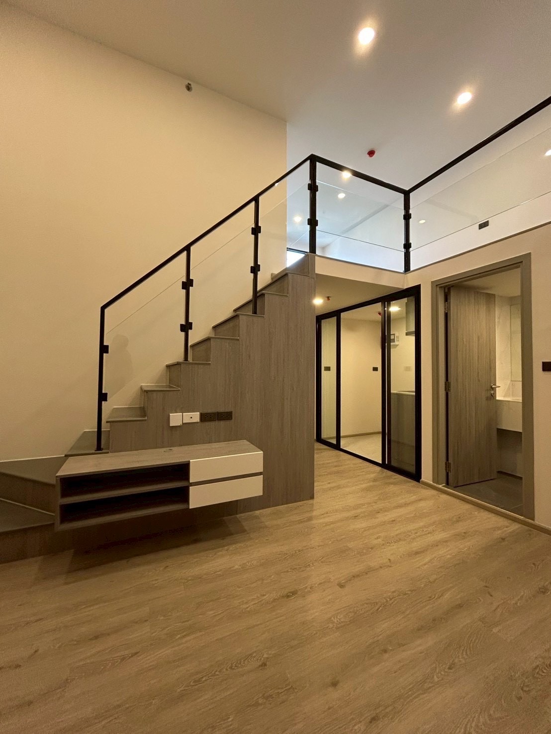 For sale Origin Plug & Play Sirindhorn Station (Duplex) 2 bedrooms, 1 bathroom. For sale Origin Plug & Play Sirindhorn Station (Duplex) 2 bedrooms, 1 bathroom.